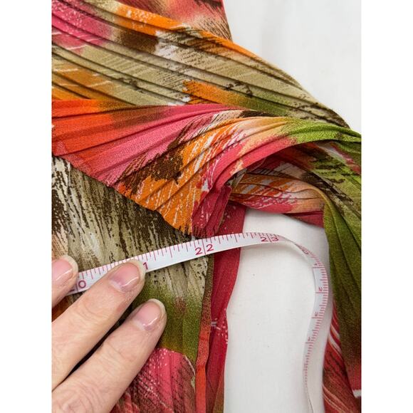 Maggie Barns 1X 18/20 W colorful lightweight floral button down has stretch - Picture 6 of 7